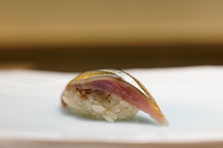 食见13：说起从前吃寿司的经历，我觉得自己傻得很