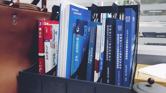 062. 醒醒吧，读大学才是艰难人生的开始