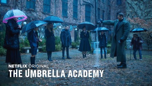 《伞学院》好看！