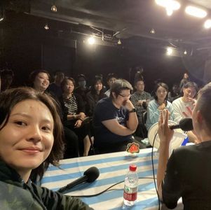 万圣节闹，就是没钱了呗