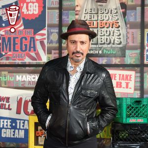 We admire dimes and Aasif Mandvi gives breakup advice