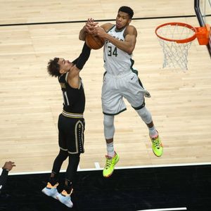 西蒙斯空篮不上终结相信过程！老鹰一黑到底还是雄鹿浴火重生？【抽奖送礼】