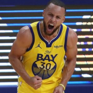 聚焦季后赛争夺(西部篇)：逆天库里还能挽救今年的勇士吗？