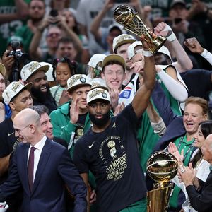 【公布抽奖】凯尔特人18个总冠军独占历史鳌头，塔图姆落泪布朗FMVP【观篮高手】