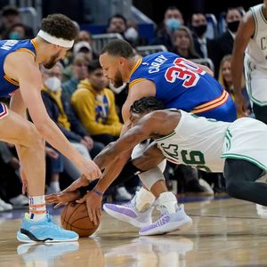 现场观摩篮网独行侠神仙打架引发的思考：季后赛劲旅对位(下)【观篮高手】