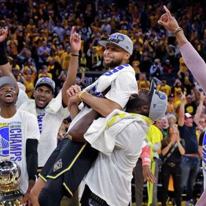 勇士重回总决赛！首个西决MVP库里！独行侠未来该如何调整？【观篮高手】