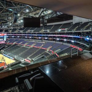 费城主场VIP包厢看球是什么体验？勇士众神归位！太阳鹈鹕季后赛前瞻【观篮高手】