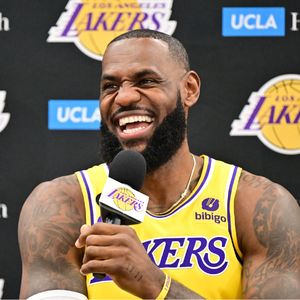 30天30队29：湖人新赛季是争冠还是争附加赛？听皮哥聊他和詹姆斯的故事【观篮高手】