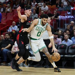 季后赛首轮前瞻：再遇热火绿军能否全身而退？巴特勒缺席黑八故事如何续写？