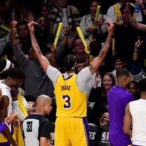 湖人狂胜灰熊露冠军相？勇士大败抢七决战国王【观篮高手】