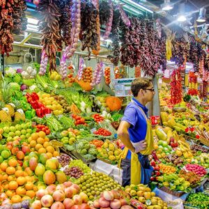 124 |西班牙| 菜市场里的乡愁 - 游乐园、佛手螺、第三世界和热汤面的诱惑