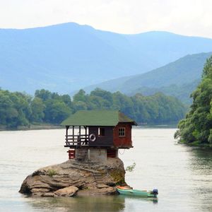 旅行团｜从贝尔格莱德到萨拉热窝：一场记忆与山野的巴尔干之旅（十一假期版）
