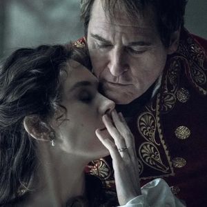 E211:《拿破仑》战神变小丑，奥斯卡大导遭遇事业“滑铁卢”了？