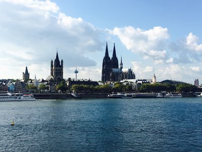 55. 从德意志回国见网友