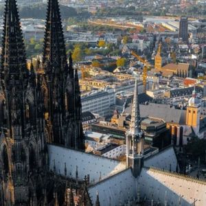 外刊精讲 | 曾经占据主导地位的德国，为何如今会陷入绝境？