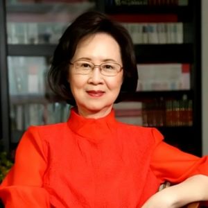 外刊精讲 | 《经济学人》讣告——琼瑶的一生，敢爱敢恨敢死