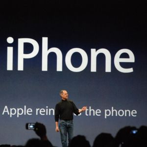 外刊精讲 | 苹果2025秋季发布会：iPhone17加量不加价，Pro更强，Air超薄登场