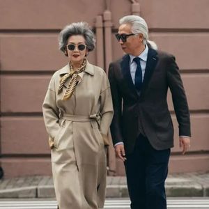 外刊精讲 | 中国银发经济蓬勃发展，老年人市场成香饽饽