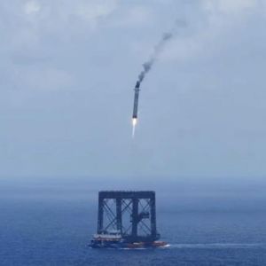 外刊精讲 | 中国火箭回收成功，真正追赶的不是SpaceX，而是整个美国航天