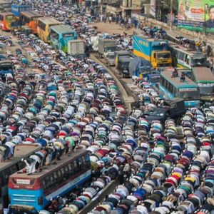 外刊精讲 | 外挂满天飞！不是大火车，不是小摩托，印度人到底最喜欢开什么车？