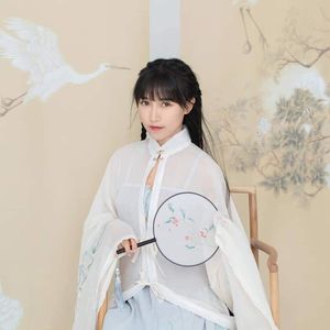 外刊精讲 | 消失三年，复出还是顶流，李子柒为何无法替代？