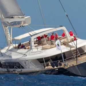 外刊精讲 | 豪华游艇沉没,5名英国科技富豪全部罹难!