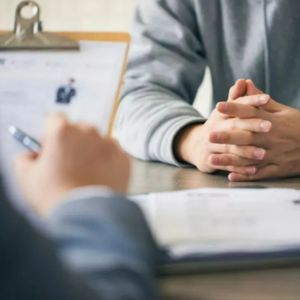 外刊精讲 | 学历越高越失业?中国3400万专科生的选择:我不是差生,本科已经不香了!