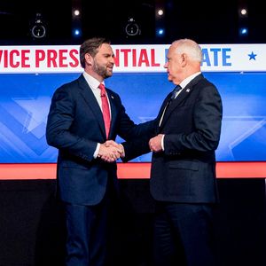 外刊精讲 | 美国大选副总统辩论：万斯和沃尔兹表现如何？