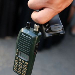 外刊精讲 | 这次是对讲机！黎巴嫩新一轮通信设备爆炸，已致20人死亡450多人受伤