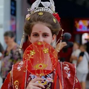 外刊精讲 | “144小时免签中国游”爆红外网