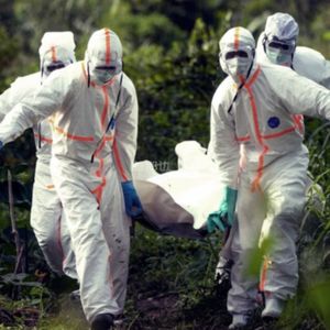 外刊精讲 | 埃博拉疫情再暴发，死亡率 40%，10 国拉响警报！这次会失控吗？