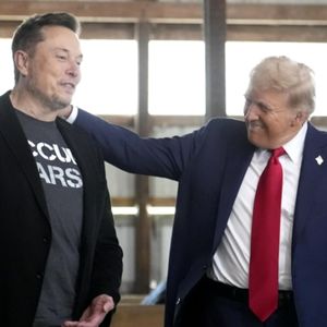 外刊精讲 | Trump终于对马斯克动手了！