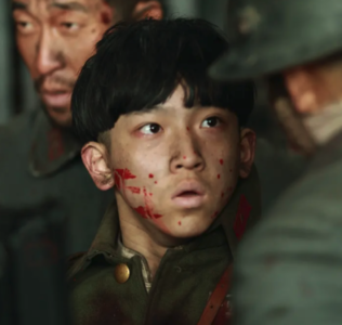 影评《八佰》：我们应该用哪个部位去看电影？