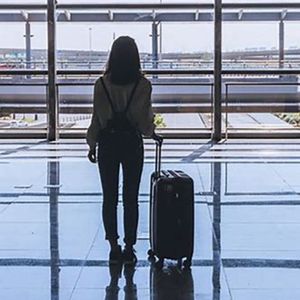 年轻人快滚去谈恋爱!