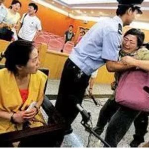 儿子被害硫酸泼向仇家女儿(下)