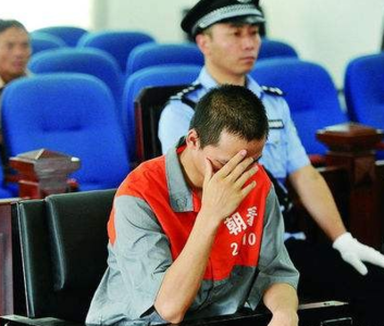 22岁帅小伙杀死51岁情人