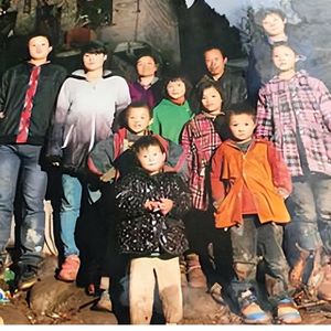 四川夫妇16年生7女4男，丈夫酒后杀人判无期