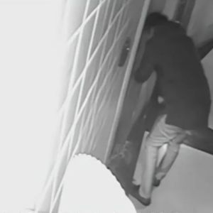 郑州大厦腐尸案