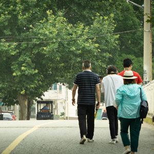 在无锡荡马路 陆区老街(阳山)