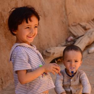 247：真实的新疆是什么样的？来听听维族姑娘怎么说！