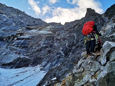 192：惊险！这位岩壁舞者刚从海拔5000米的雪山死里逃生！