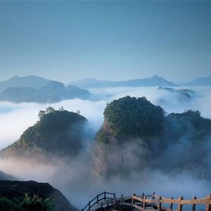 94：云水迭谣，和风十里不如你