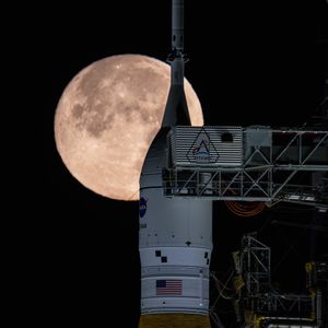 NASA is practicing moonwalks. When are we going back?