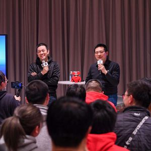 对谈12 | 蔚来是一座孤岛