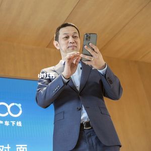 Vol.41 | 见证了中国手机十年，他们如何看待蔚来“支棱起来了”