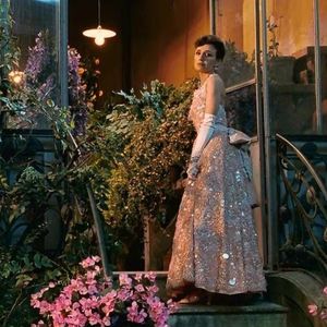 这里昨天你走后少了一只杯子