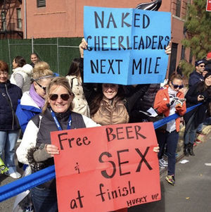 马拉火锅麻辣松！