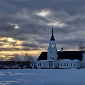 海外华人的身份认同和自我定位