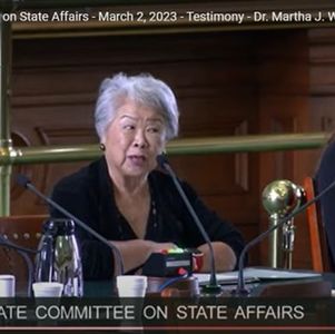 双面打开的粉饼盒的启示