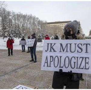 肯尼的“蝙蝠汤”有毒！他必须道歉！